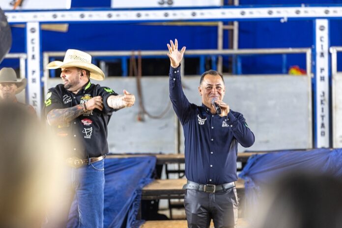 Rodeio Carlinhos do Mangão