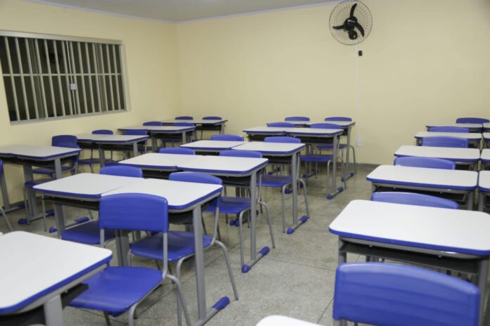 EJA escola valparaíso de goiás