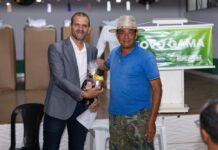 Prefeitura de Novo Gama entrega kits de apicultura a produtores rurais