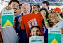 Lula promete Pé-de-Meia para universitários com pagamentos mensais de R$ 700 e bônus de R$ 10 mil